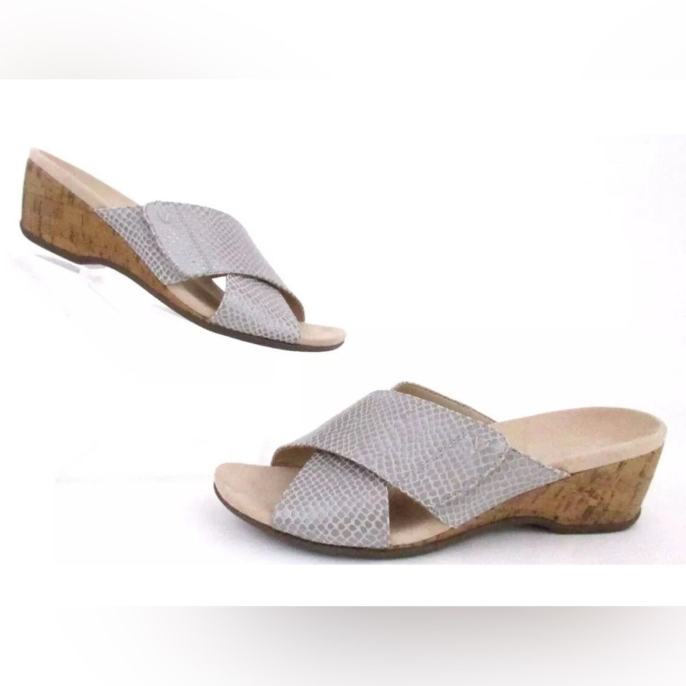 Vionic Off White Textured Mules